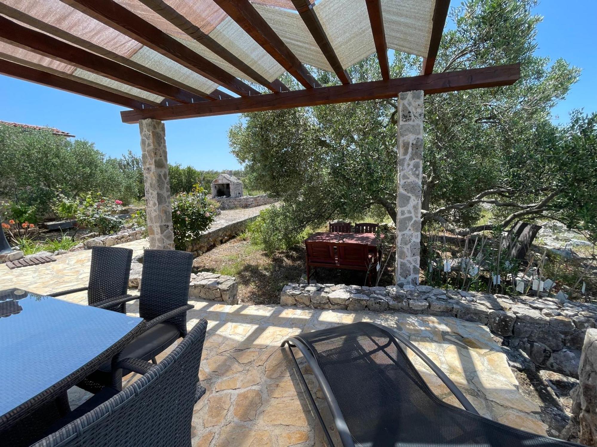 Holiday House Rusticana Sali, Dugi Otok Near Np Kornati Eksteriør bilde
